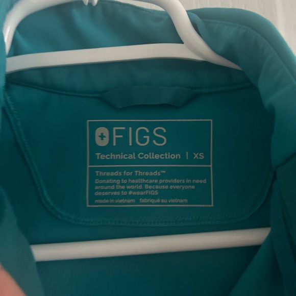 FIGS jacket - Picture 2 of 3